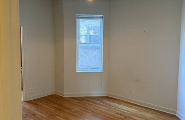 1230 W North Shore Avenue Gallery 3
