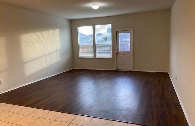1720 Gayla Creek Drive Gallery 3