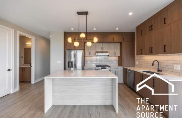 2355 West Flournoy photos photos