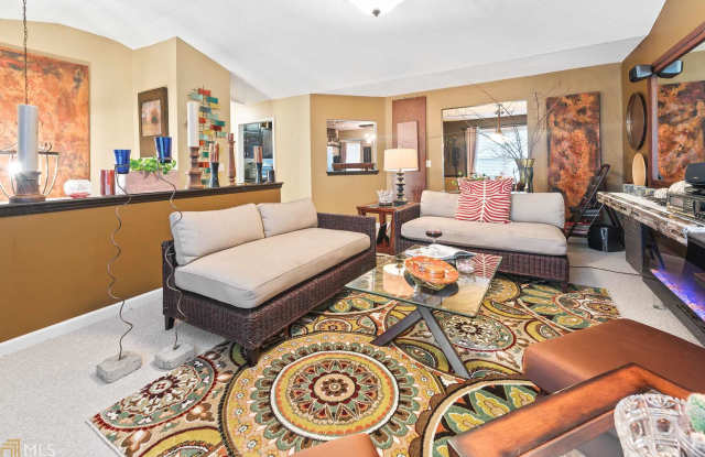 5977 Yellowood Ct Gallery 3