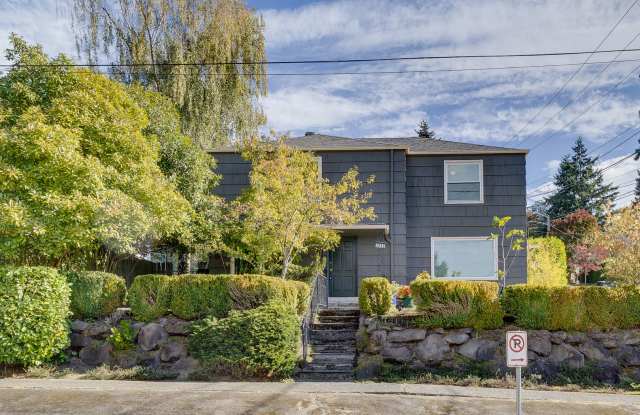 Charming 2BR Townhome in Magnolia photos photos Charming 2BR Townhome in Magnolia photos photos