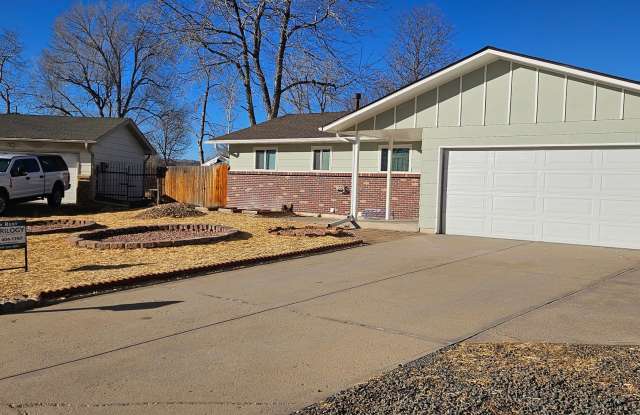 Clean 5 Bedroom Ranch in NW Fort Collins photos photos
