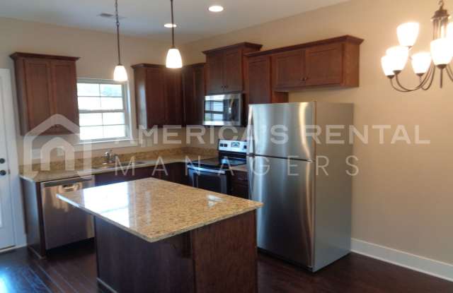 Gorgeous Town Home for Rent... Available to View with 48 Hour Notice!!! Gallery 4