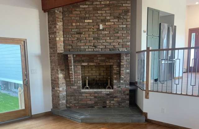 123 Shore Road Gallery 2