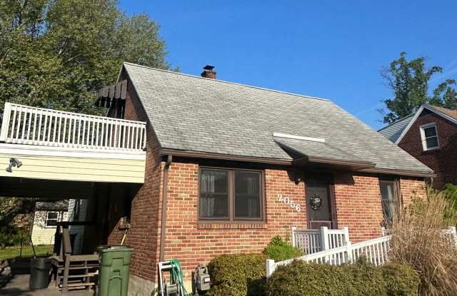 3 Bedroom Brick Cape Cod in Central York School District! photos photos