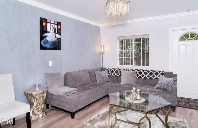 11725 Lemay St  Unit #8 Gallery 3