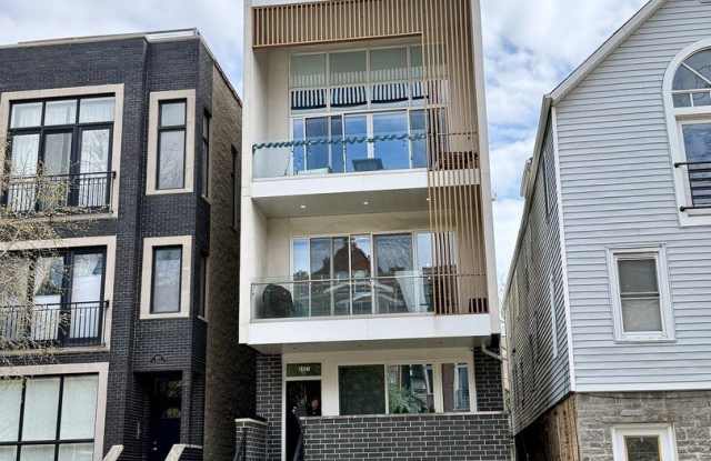 1021 N Hermitage Avenue photos photos