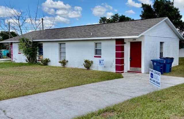 606 Claude Holmes Senior Avenue Gallery 1