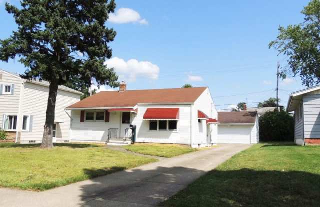 474 Center Rd - 474 Center Rd, Bedford, OH 44146