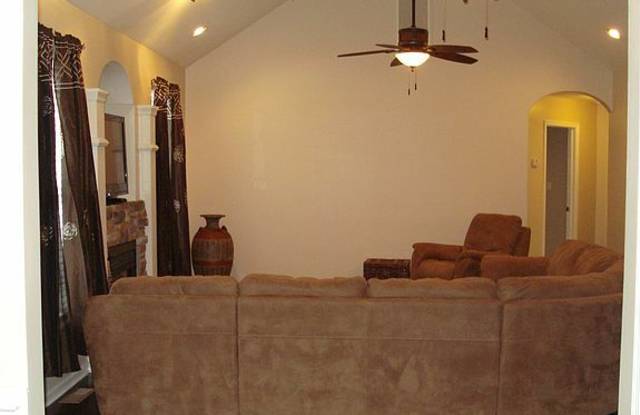 137 Hurdle Drive Gallery 4