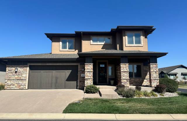 Stunning 3BD 3.5Bath Patio Home in WildWing photos photos