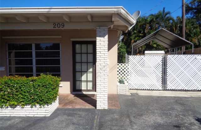 209 NW 23rd St photos photos