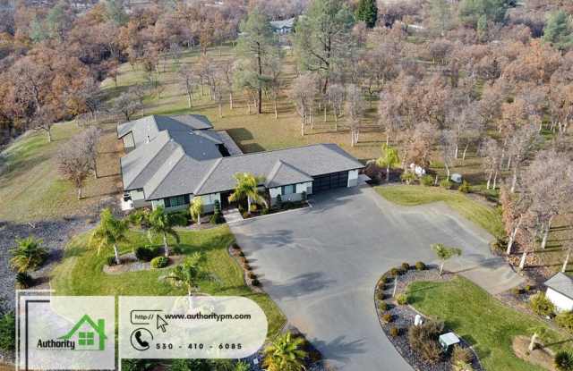 21995 Los Altos Dr. Large home In Palo Cedro. Landscaping Included. - 21995 Los Altos Drive, Shasta County, CA 96007