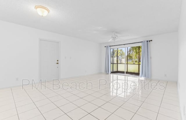 345 W Laurel Dr photos photos