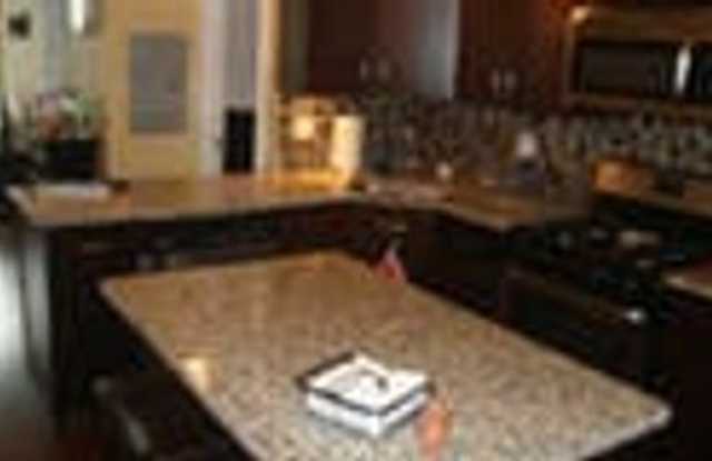 1355 North Ashland Avenue - 1355 North Ashland Avenue, Chicago, IL 60622