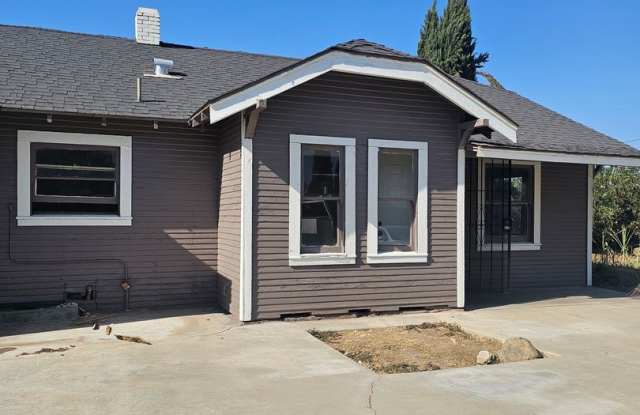 3Bedroom 1Bath Gallery 3