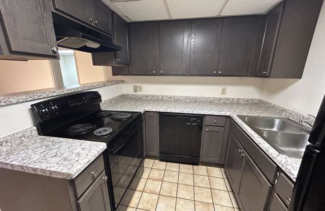115 E Gorham - Unit 4 Gallery 2