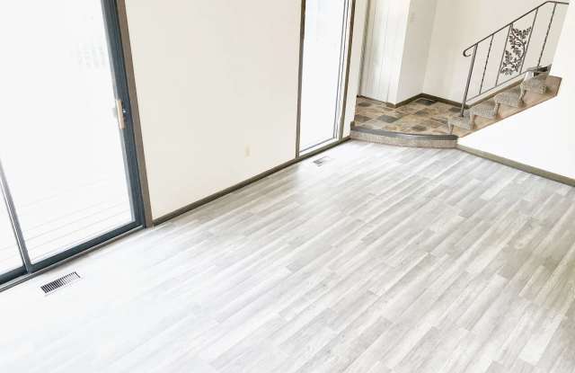 1218 Trailwood N photos photos