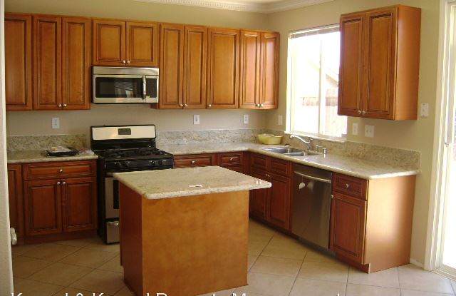 473 Crownpointe Circle Gallery 2
