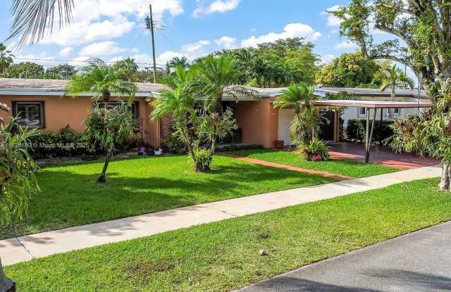 9460 SW 53rd St photos photos