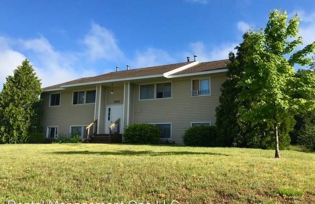3411 Mahoney Dr - 3411 Mahoney Drive, Grand Traverse County, MI 49696