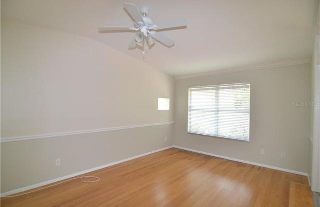 612 MAYFAIR DRIVE Gallery 4