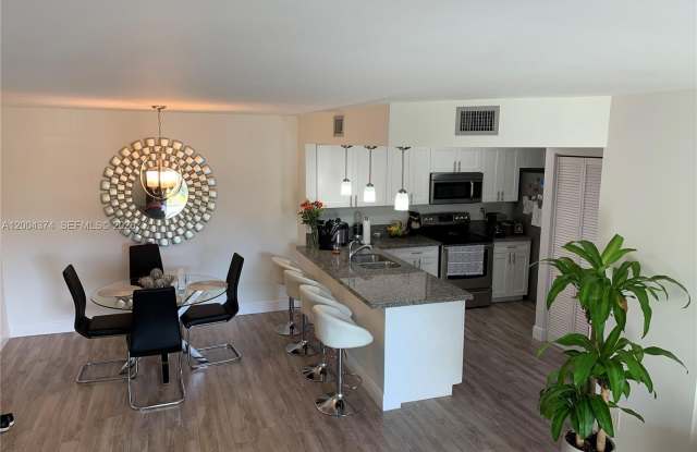 8660 SW 212th St photos photos