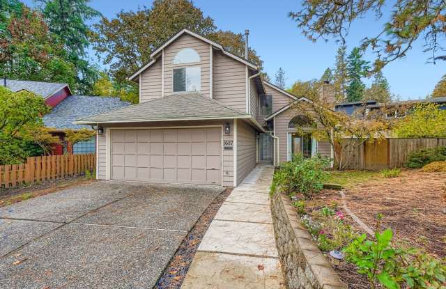 3BR/3BA Beaverton Home — Central A/C, Vaulted Ceilings, Fenced Yard & 2-Car Garage | No HOA photos photos