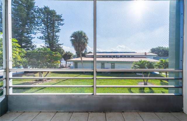 2731 Taft St photos photos