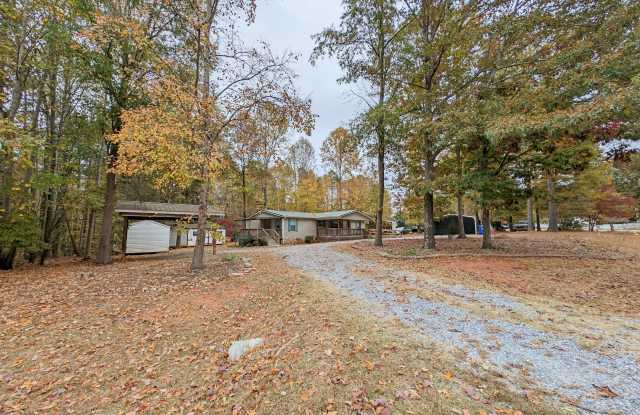 1340 Meadowland Ct Gallery 2