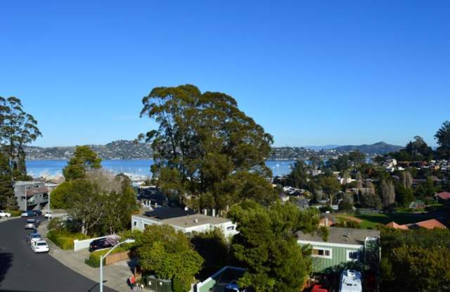 Nicely Updated Top Floor Unit with Bay View - 80 Lincoln Drive, Sausalito, CA 94965