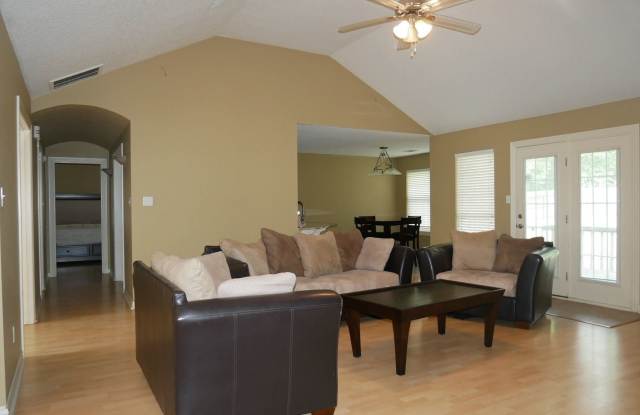 675 Woodland Trail Gallery 3