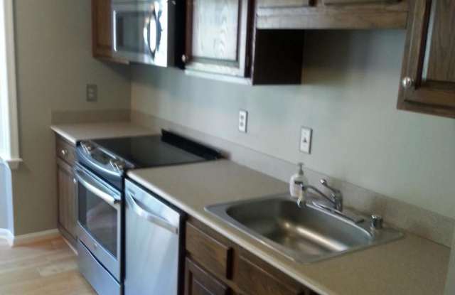 7639 HEATHERTON LN Gallery 2