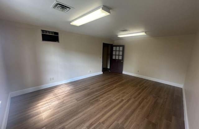 111 W Spring Gallery 3