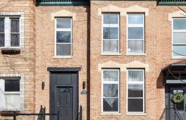 2446 W Taylor Street - 2446 West Taylor Street, Chicago, IL 60612