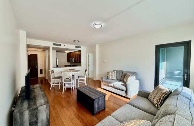 130 North Garland Ct. Gallery 4