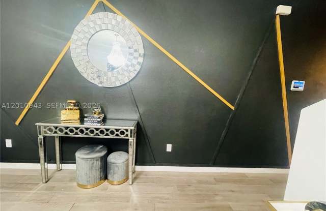 1766 SE 7th Ter Gallery 2