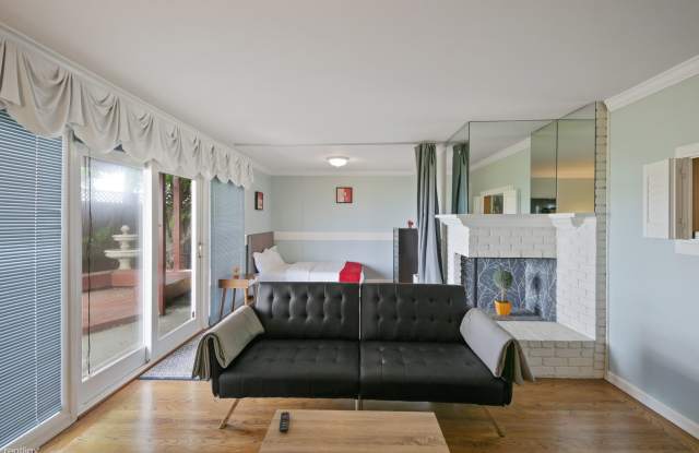 300 Courtland Dr # 4-2 Gallery 2