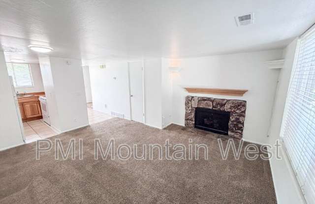 528 S 1100 E. photos photos