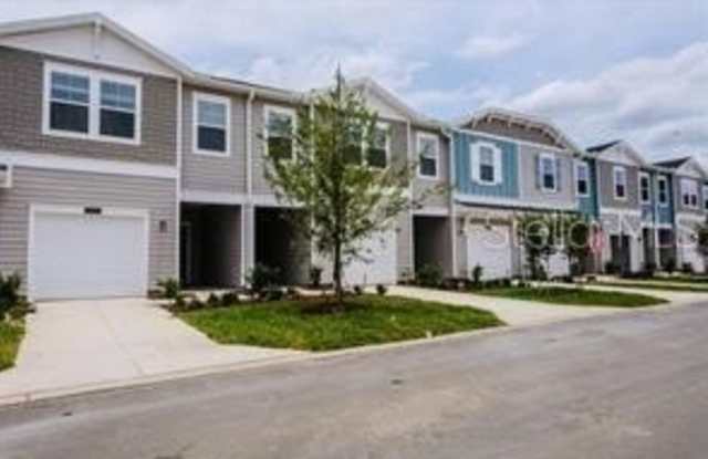 3591 SE 37TH AVENUE ROAD - 3591 Southeast 37th Avenue Road, Marion County, FL 34480