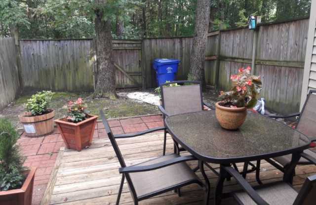 1598 Pin Oak dr Gallery 2