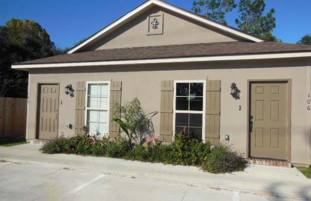 Beautiful Home in the CENTER of LAFAYETTE!! Gallery 1