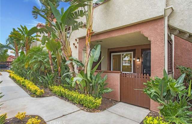 5 Rosa - 5 Rosa, Rancho Santa Margarita, CA 92688