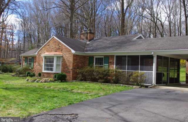 9001 GLENBROOK Road Gallery 3