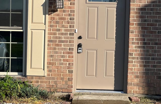 2387 South Breiel Boulevard - 2387 South Breiel Boulevard, Middletown, OH 45044