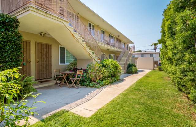 1717 Purdue Ave photos photos