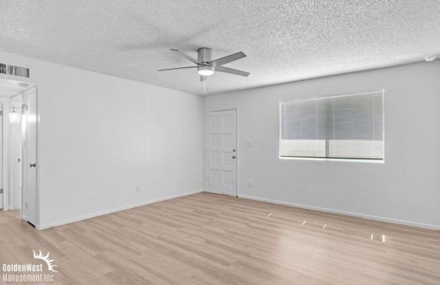2209 West Belmont Avenue photos photos