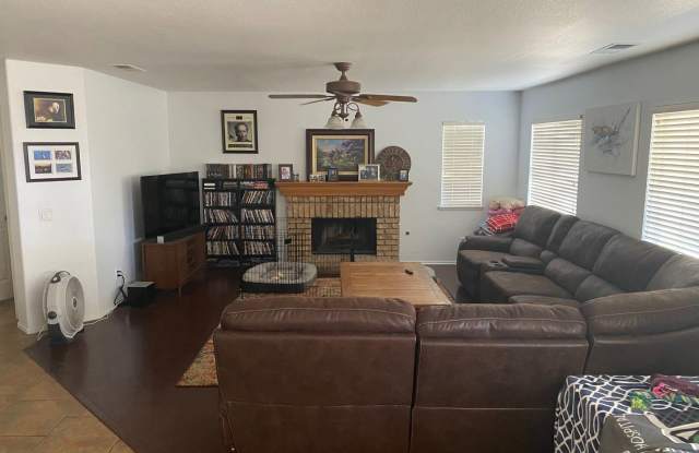 1137 Archer Circle Gallery 2