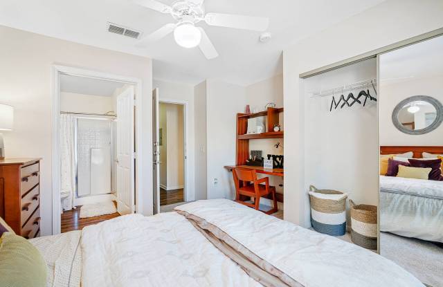 Forest Lake - Student Housing Gallery 2
