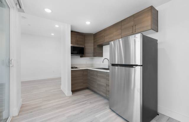 ST Living at 549 N Heliotrope Dr | Fresh &  Modern for the Best of LA Living! photos photos